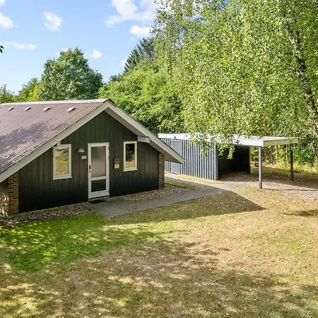 Pance - 20km To The Fjord By Interhome Casa de Férias
